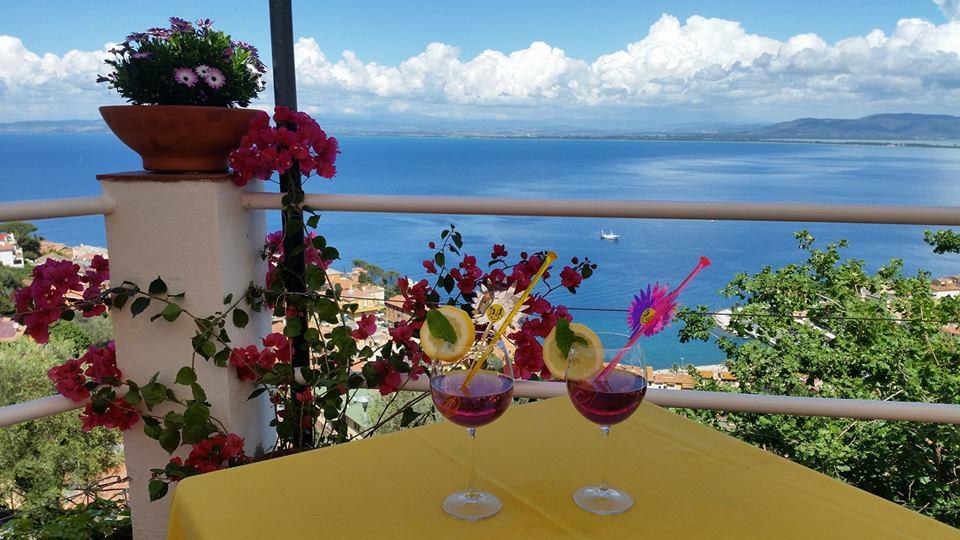 Hotel Vittoria Porto Santo Stefano  Esterno foto